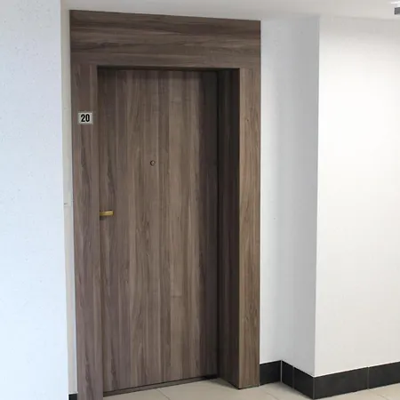 Nowe Wyposazone Mieszkanie Blisko Centrum Dla 4-os Appartamento