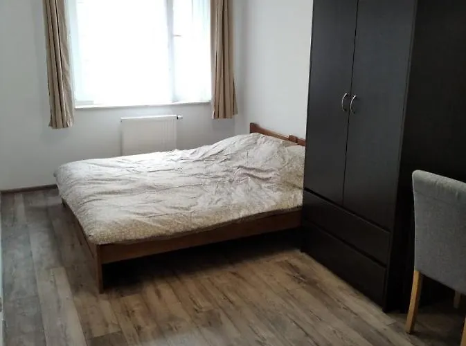 Nowe Wyposazone Mieszkanie Blisko Centrum Dla 4-os