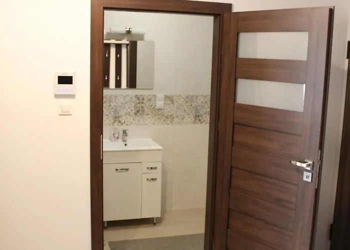 Nowe Wyposazone Mieszkanie Blisko Centrum Dla 4-os Appartement